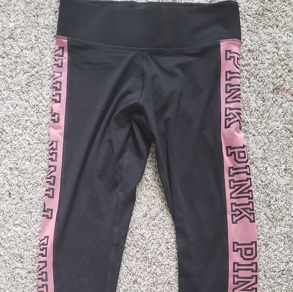 Workout leggings vs pink